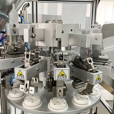 Macchine di riempimento di tubi di alluminio metallici Macchine automatiche di riempimento di unguento