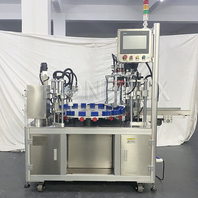 Macchine di riempimento di liquidi per bottiglie di profumi a rotazione completamente automatiche Struttura compatta