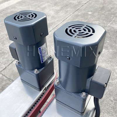 Equipaggiamento ausiliario sicuro con nastro trasportatore per il trasferimento di bottiglie da 1,6 kW