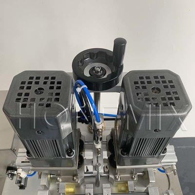 80W semiautomatica Spray Bottiglia Capping Machine 220V / 50Hz Voltaggio