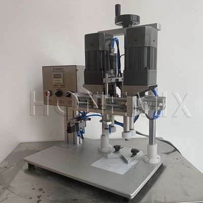 80W semiautomatica Spray Bottiglia Capping Machine 220V / 50Hz Voltaggio