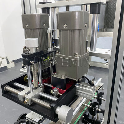 Macchina di riempimento automatico di bottiglie liquide SS 50Hz Macchina di riempimento di olio per capelli