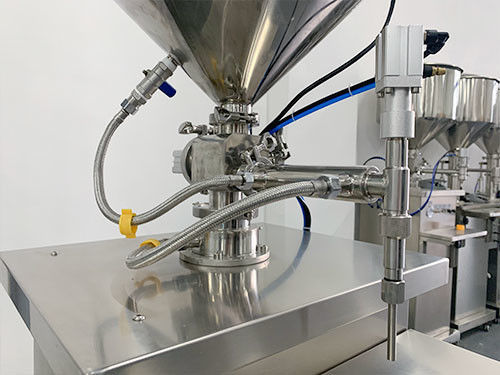 Apparecchiature per il riempimento di cera per cosmetici, bottiglie di crema, macchine di riempimento riscaldate con miscelatore