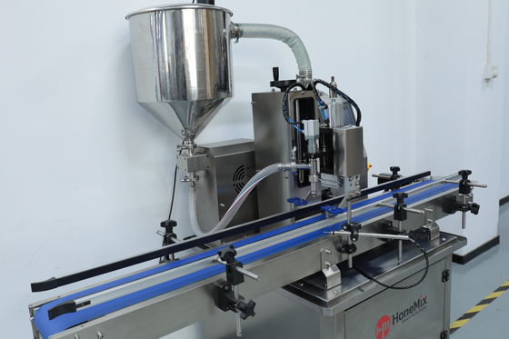 Pompa di ingranaggi automatici Cream Lotion Machine di riempimento