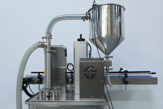 Pompa di ingranaggi automatici Cream Lotion Machine di riempimento